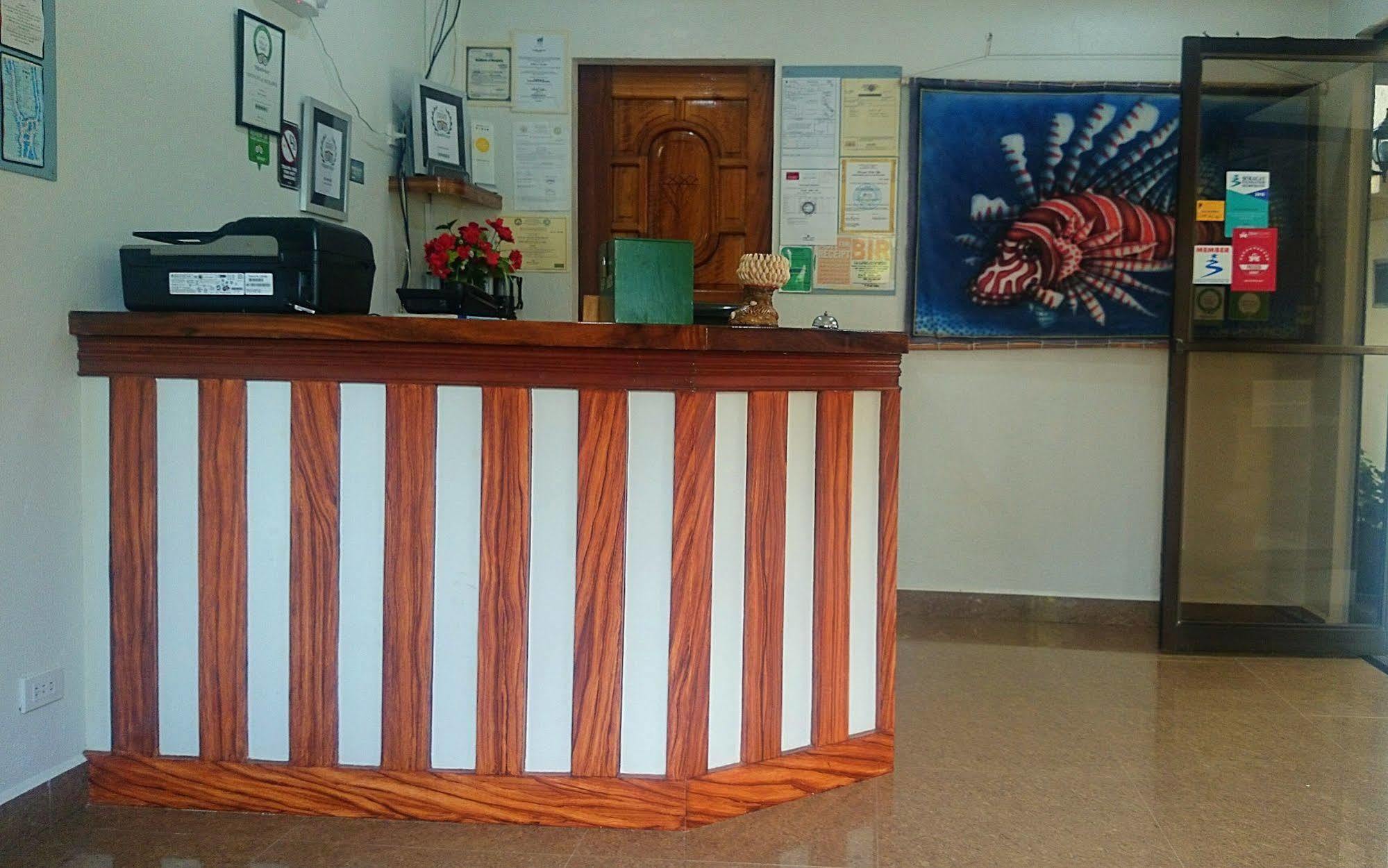 Island Jewel Inn Manoc-Manoc Экстерьер фото