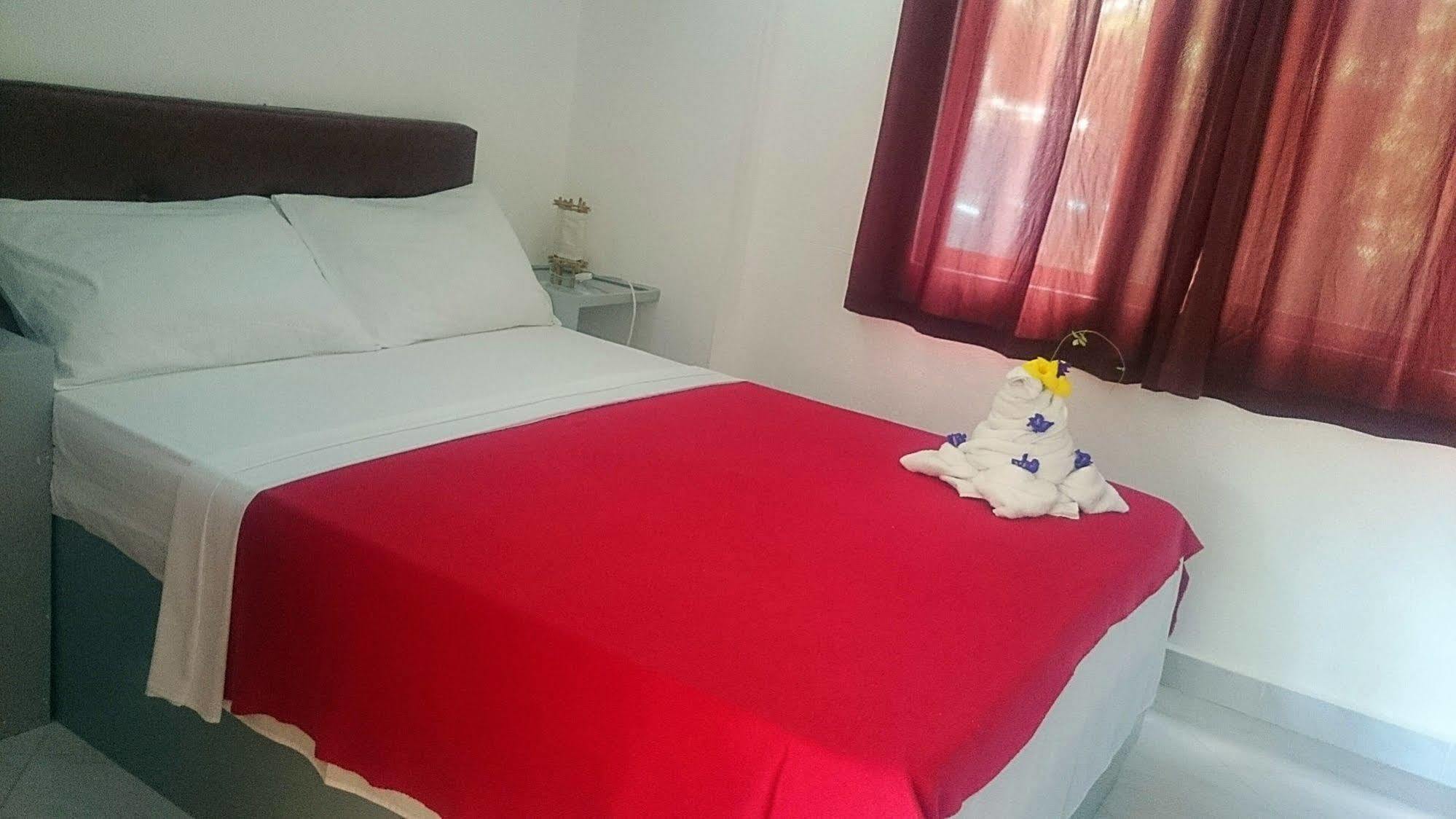 Island Jewel Inn Manoc-Manoc Экстерьер фото